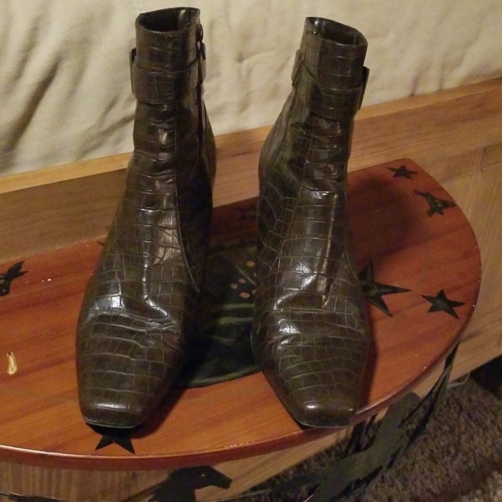 Ankle boots